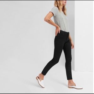 🔥 Everlane Black Ankle jeans